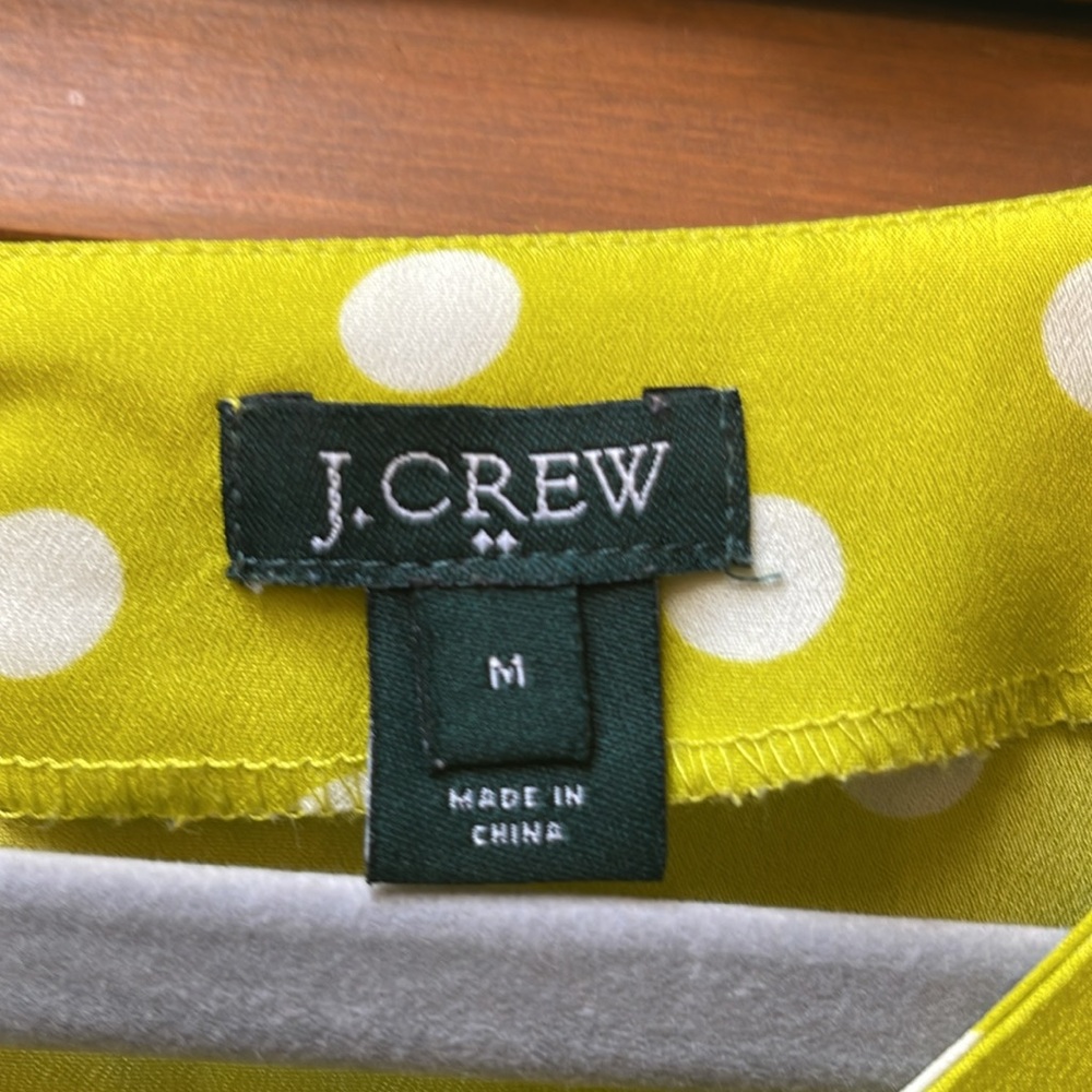 J. Crew dotted short sleeve blouse size M - Picture 2 of 5